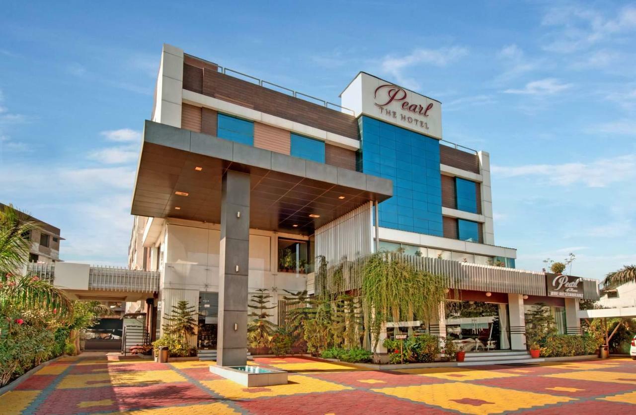 Pearl Hotel & Banquets 아흐메다바드 외부 사진